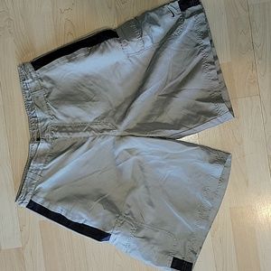 Vintage Nike Baggy Y2K Cargo Polyester Shorts Mens Xl Silver/black